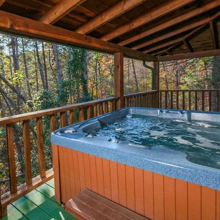 Laughing Bear Villa Pigeon Forge Exteriör bild